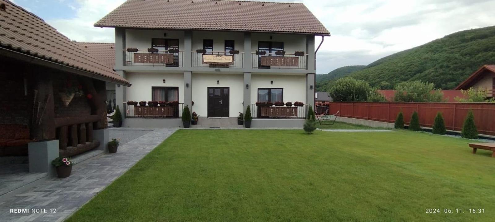 Bed and Breakfast Constantin Panzió Praid Exterior foto